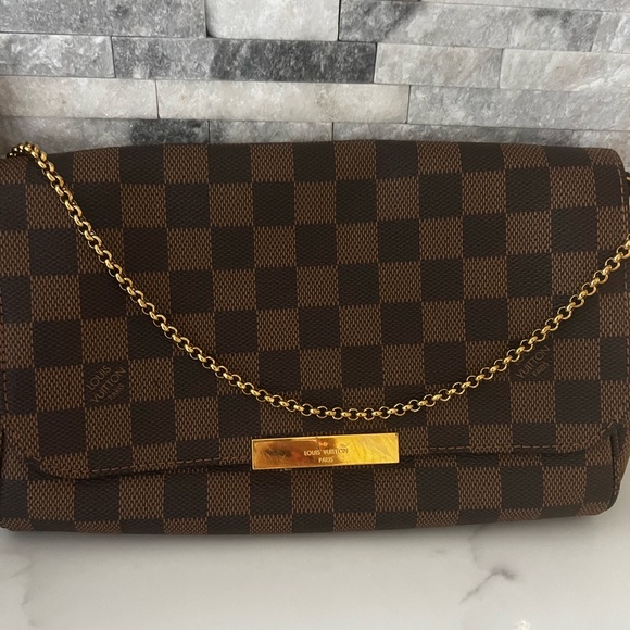 Luis Vuitton Damier Ebene Favorite MM👜⭐️ - Picture 11 of 11